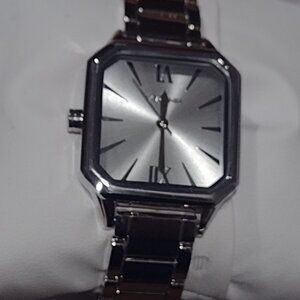 Nine West silver bracelet watch new with extra link works